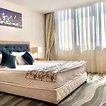 Regna Hotel