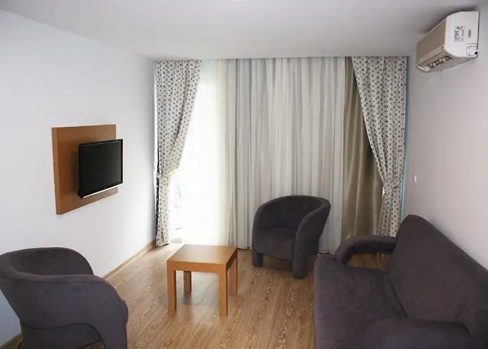 Regna Hotel 3*